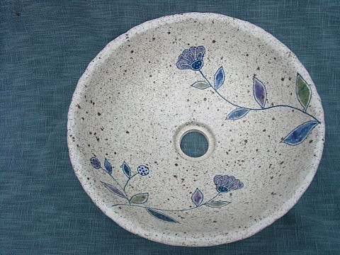 手洗い器 陶器・手捻り彫り線花